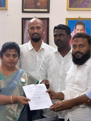కాంగ్రెస్ పార్టీ కడప మేయర్ అభ్యర్థిగా నగర అధ్యక్షుడు సయ్యద్ గౌస్ పీర్ సతీమణి