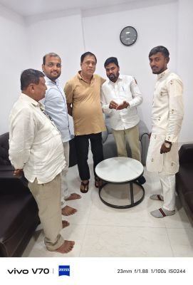 *జహీరాబాద్ ఎంపీ సురేష్ కుమార్ శెట్కర్‌ను మర్యాదపూర్వకంగా కలిసిన నాయకులు*