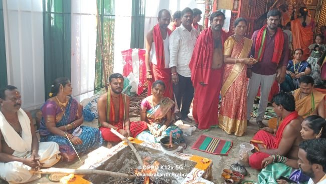 ఘనంగా  దుర్గా మాత హోమం