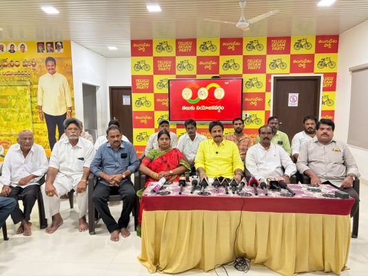 మూడు జడ్పీటీసీలు టీడీపీకే.. ఎంపీపీ పదవుల్లో జనసేనకు ఒకటి, టీడీపీకి రెండు  కూటమి ఐక్యతే విజయానికి పునాది.. అభివృద్ధి, సంక్షేమమే ఎన్నికల అజెండా-ఎమ్మెల్యే ఆరిమిల్లి రాధాకృష్ణ