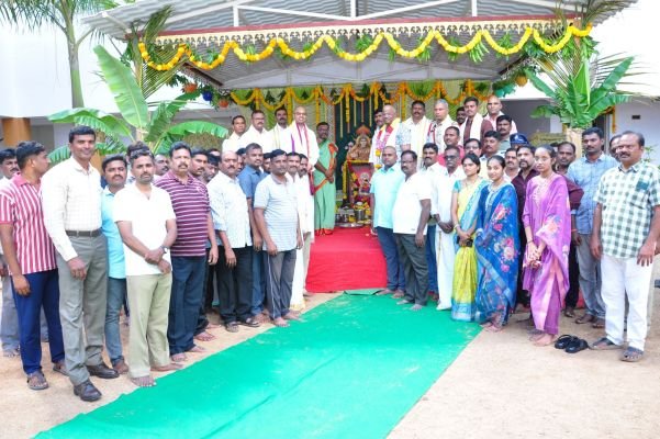జిల్లా పోలీసు ప్రధాన కార్యాలయంలో ఆయుధపూజ : హాజరైన ఎస్పీ ధీరజ్ కునుబిల్లి