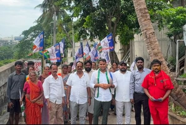 ఎన్నికల ప్రచారంలో  వైసిపి అభ్యర్థి నల్ల రవి