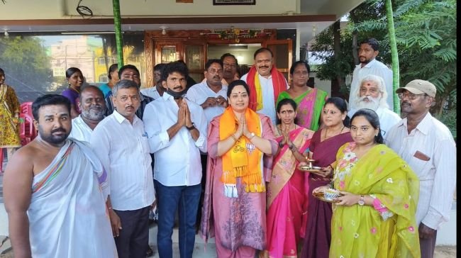 మచిలీపట్నం అభివృద్ధే నా ధ్యేయం : కూటమి మేయర్ అభ్యర్థి షేక్ అబ్దుల్ అబీదా
