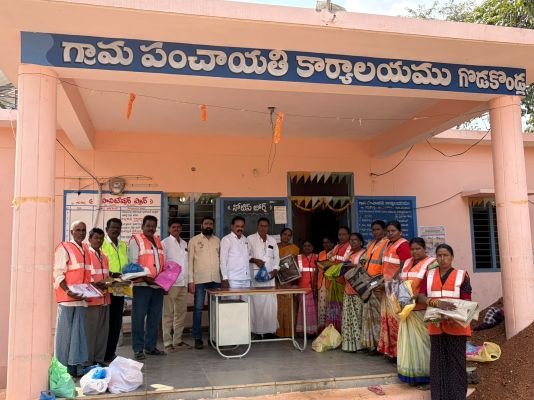 దుర్గామాత ఆశీస్సులతో ప్రజలందరికీ సుఖసంతోషాలు కలగాలి
