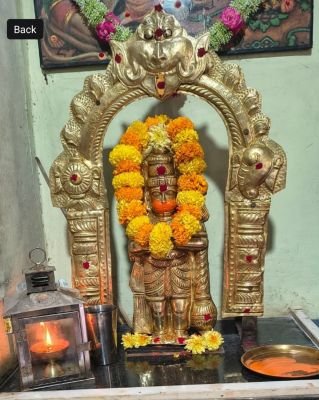 కొల్హాపూర్ మహాలక్ష్మి ఆలయంలో హనుమాన్ చాలీసా పారాయణం