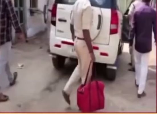 నంద్యాల జిల్లా ఆత్మకూరులో భారీగా నగదు స్వాధీనం చేసుకున్న పోలీసులు 