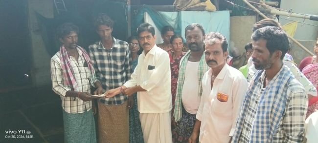 వైసీపీ కార్యకర్త అంత్యక్రియలకు ఆర్థిక సహాయం అందించిన మాజీ జెడ్పీటీసీ లోకేష్