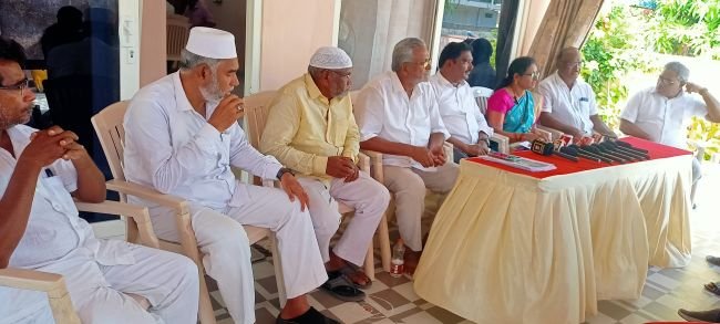 వైయస్సార్ కాంగ్రెస్ పార్టీ మాకు ద్రోహం చేసింది.                  ---- బళ్ళ జ్ఞాన లింగ జ్యోత్స్న రాణి వెల్లడించారు.             