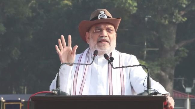 పోలీసుల త్యాగాలే నక్సల్స్ రహిత భారత్‌కు పునాది...అమిత్ షా