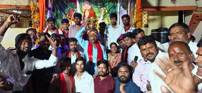 యాచారంలో రూ.1.22 లక్షలకు దుర్గామాత కలశం కైవసం.. వేలంపాటలో మొత్తం రూ.4.52 లక్షల ఆదాయం
