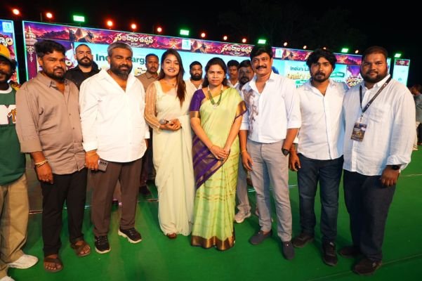 నంద్యాల ఉత్సవ్ లోపాల్గొన్న ఎమ్మెల్యే భూమా అఖిల ప్రియ 