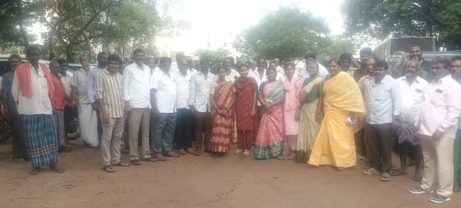 అట్టహాసంగా ఎంపిటిసి స్థానానికి గూడలి నామినేషన్.
