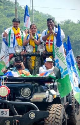 13 వ వార్డు లో వైసీపీ గెలుపు ఖాయం   *దూసుకుపోతున్న అభ్యర్థి  ముని మాధవి తులసిరావు*