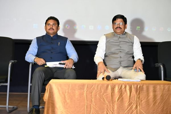 అధికారులు నిబంధనలను పక్కగా పాటించాలి : జెసి 