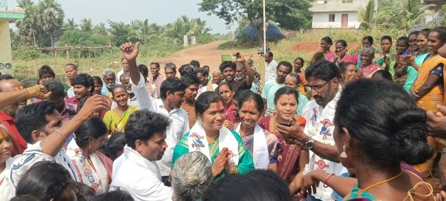 పసుపం ఎంపీటీసీ స్థానంపై కోట్ల ఎన్నికల ప్రచారం 