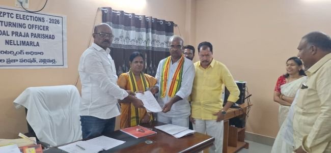 టిడిపి వల్లూరు ఎంపీటీసీ అభ్యర్థిగా సువ్వాడ వనజాక్షి నామినేషన్ దాఖలు