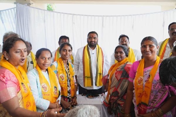 చిననడిపల్లి టీడీపీలో భారీగా చేరికలు