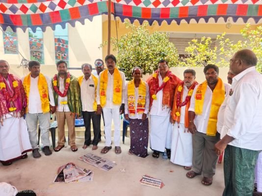 ఎమ్మెల్యే ఉగ్ర అభివృద్ధి కృషికి ఆకర్షితులై టీడీపీలో చేరాం