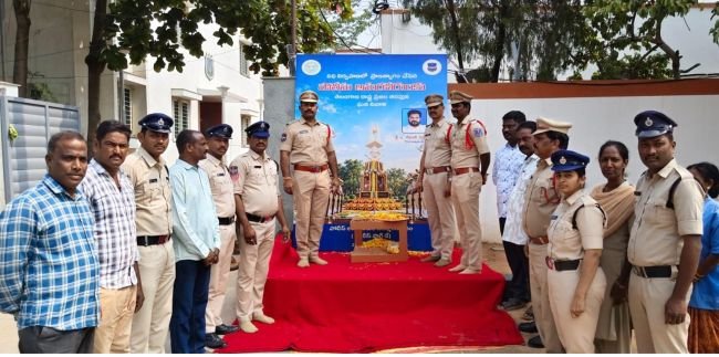 అమరుల త్యాగాలు మరువలేనివి:ఘట్‌కేసర్ ఇన్‌స్పెక్టర్ పి. కిరణ్
