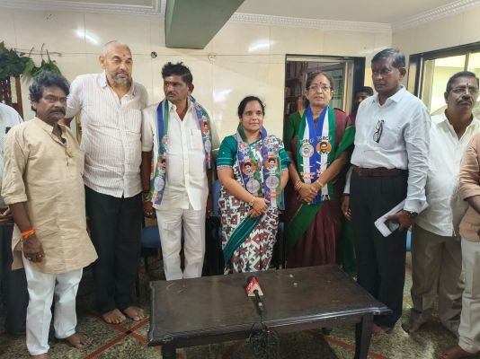 వైసీపీ జడ్పీటీసీ అభ్యర్థులను ప్రకటించిన వైసీపీ