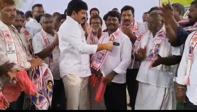కావలి రూరల్ మండలంలో వైసీపీ నుంచి ​జనసేన పార్టీలో చేరిన పెద్దపట్టపుపాలెం మత్స్యకార 
