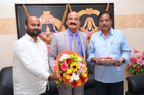 డాక్టర్ జగదీష్ కు అభినందనలు