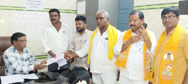 స్థానిక ఎన్నికలకు తొలి రోజు 14 నామినేషన్లు 