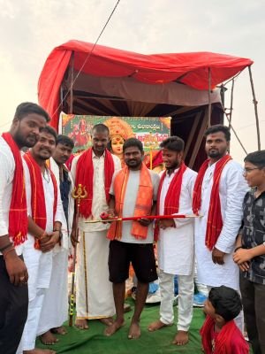 తుర్కపల్లి లో వైభవంగా దుర్గ మాత శోభయాత్ర