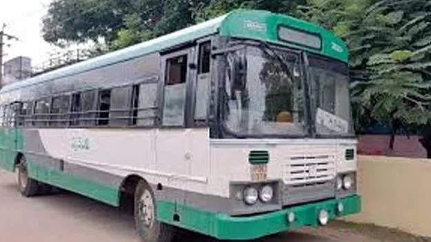 బస్టాండ్ ప్రాంగణంలో బస్సు చోరీ