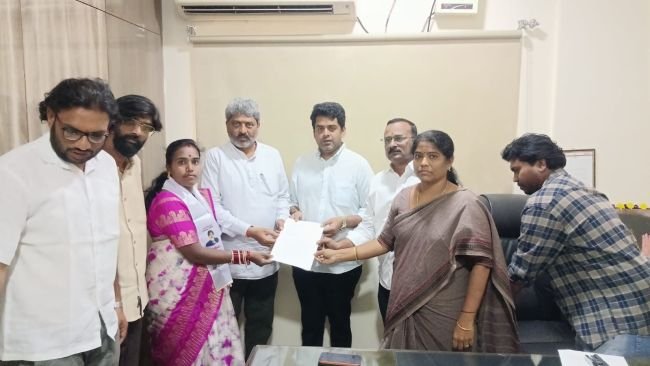 57వ డివిజన్‌లో కూటమి అభ్యర్థిగా కె. విజయదుర్గ