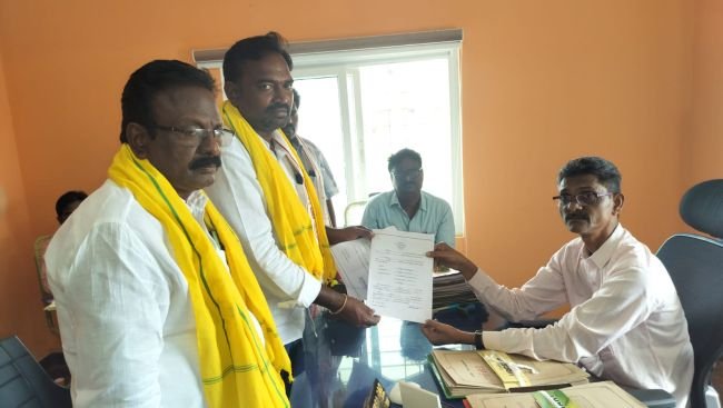 తొలి రోజు ఇంకొల్లు మండలంలో 18 నామినేషన్లు