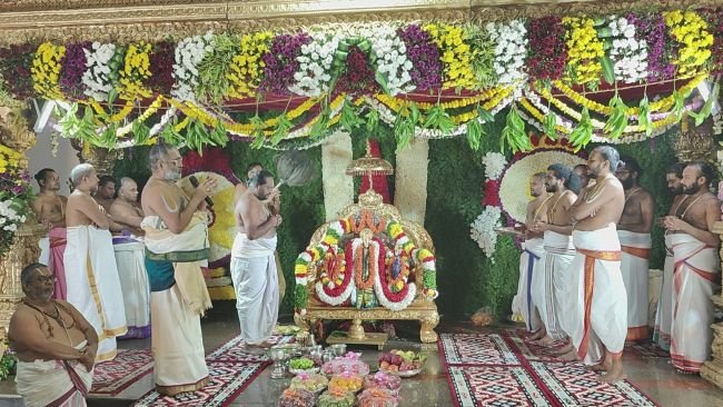 వైభవంగా ప్రారంభమైన చిన వెంకన్న బ్రహ్మోత్సవాలు 