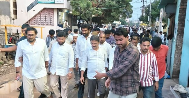 అబ్దుల్ మస్తాన్ కుటుంబ సభ్యులను పరామర్శించిన ఎమ్మెల్సీ పర్వత రెడ్డి