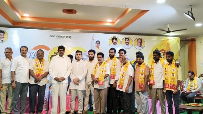 పసుపుమయమైన ఆత్మకూరు 