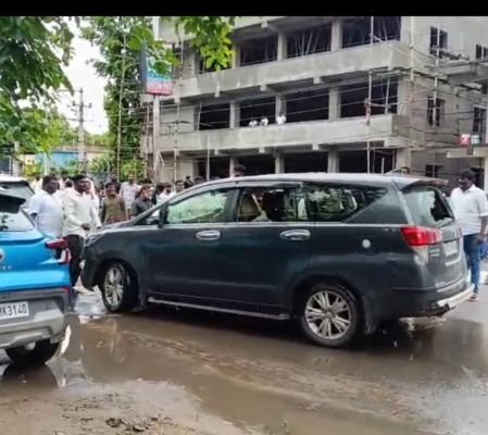 జడ్పీ నామినేషన్ల కుస్తీ    పలువురు అభ్యర్థులను అడ్డుకున్న నేతలు...