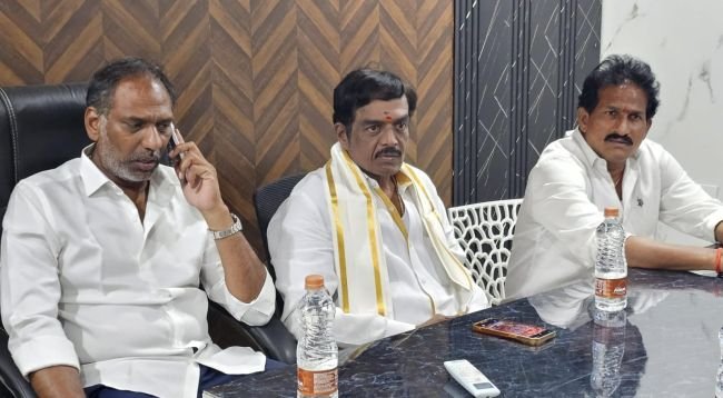 స్థానిక ఎన్నికలపై మంత్రి 'గొట్టిపాటి' సమీక్ష