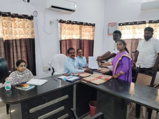 ఆత్మకూరులో తొలిరోజు 5మంది ఎంపిటిసి స్థానాలకు నామినేషన్స్ 