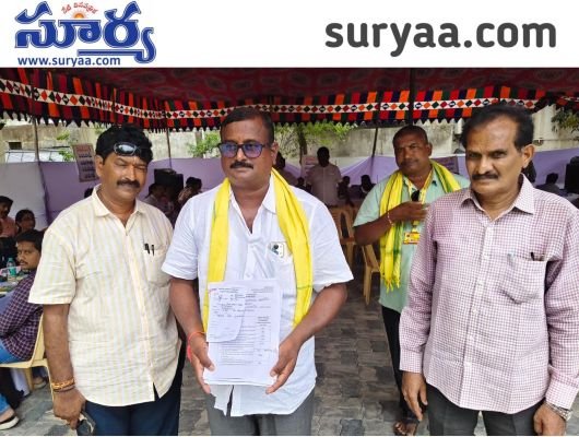 పాలకోడేరు జడ్పీటీసీ కూటమి అభ్యర్థిగా చింతలపాటి శివ నాగరాజు నామినేషన్  టీడీపీలో సుదీర్ఘకాలంగా అందించిన సేవలకు గుర్తింపుగా అవకాశం