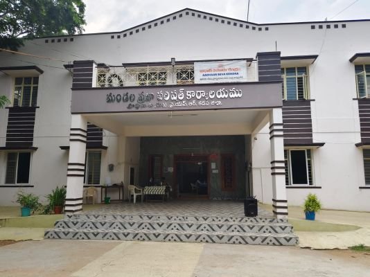 ప్రొద్దుటూరులో ఎంపీటీసీ నామినేషన్లకు స్పందన కరువు
