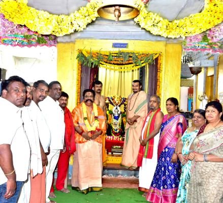 చెడుపై మంచి సాధించిన విజయానికి ప్రతీక దసరా: డాక్టర్ రవి శేఖర్ రెడ్డి