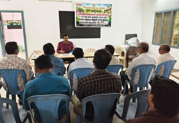 ఎన్నికల కోడ్ అమలుపై అధికారులకు శిక్షణ -  ఎంసీసీ నోడల్ అధికారి దుండి రాంబాబు సమీక్ష