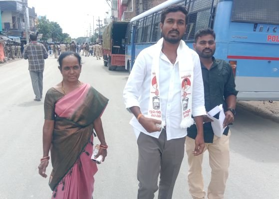 జనసేన పార్టీ ఏతురు ఎంపిటిసి అభ్యర్థిగా భారతమ్మ