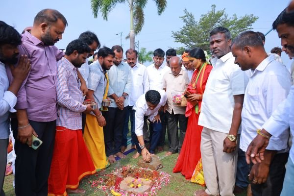 నాగర్ కర్నూల్ మినీ ట్యాంక్ బండ్ పై పండుగ సాయన్న విగ్రహ భూమి పూజ, కార్యక్రమంలో పాల్గొన్న ఎమ్మెల్యే రాజేష్ రెడ్డి