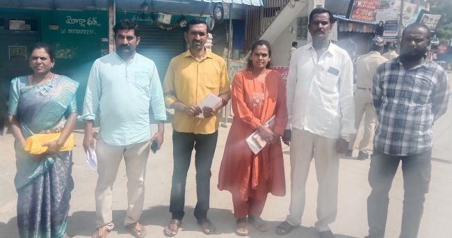 ఏతురు టిడిపి ఎంపీటీసీ అభ్యర్థులుగా బి నందిని, ఆర్ స్వప్న !