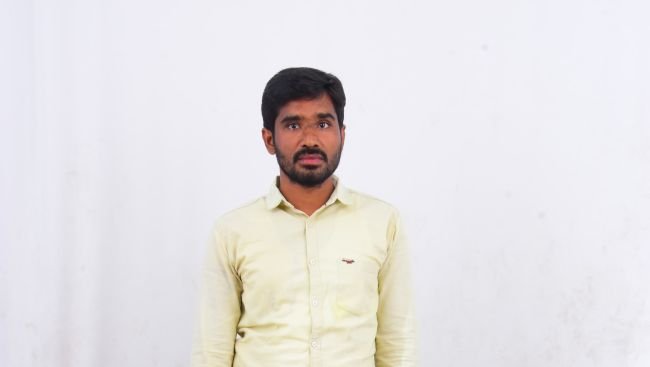 నరసాపురం ఎంపీటీసీగా టీడీపీ తరఫున తిరుమలేష్ నామినేషన్..