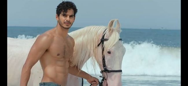  'ది రాయల్స్' సీజన్ 2కు కొత్త దర్శకుడు.. తనుజ్ చోప్రా చేతికి ఇషాన్ ఖట్టర్ వెబ్ సిరీస్ బాధ్యతలు!