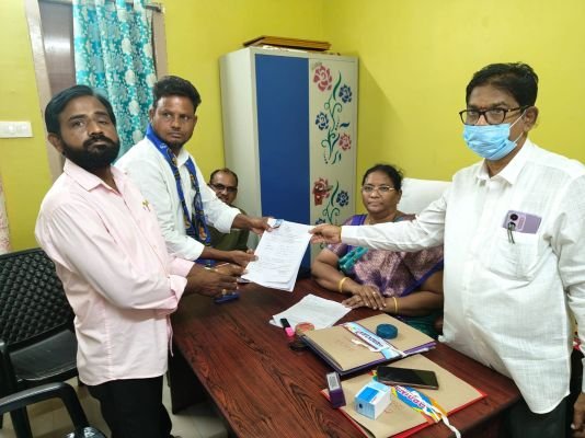 మక్కపేట ఎంపీటీసీ అభ్యర్థిగా బీఎస్పీ నుంచి గుడేటి అనిల్ కుమార్ నామినేషన్