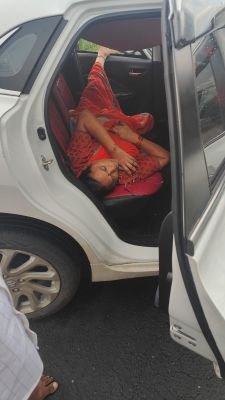 మనుబోలు వద్ద ఘోర రోడ్డు ప్రమాదం.. మహిళ మృతి