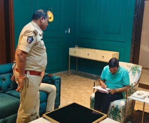కాకాణి గోవర్ధన్ రెడ్డి హౌస్ అరెస్ట్