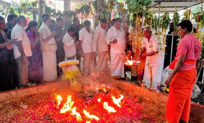 అయ్యప్ప స్వామి నూతన ఉత్సవ విగ్రహ నిర్మాణం పోత